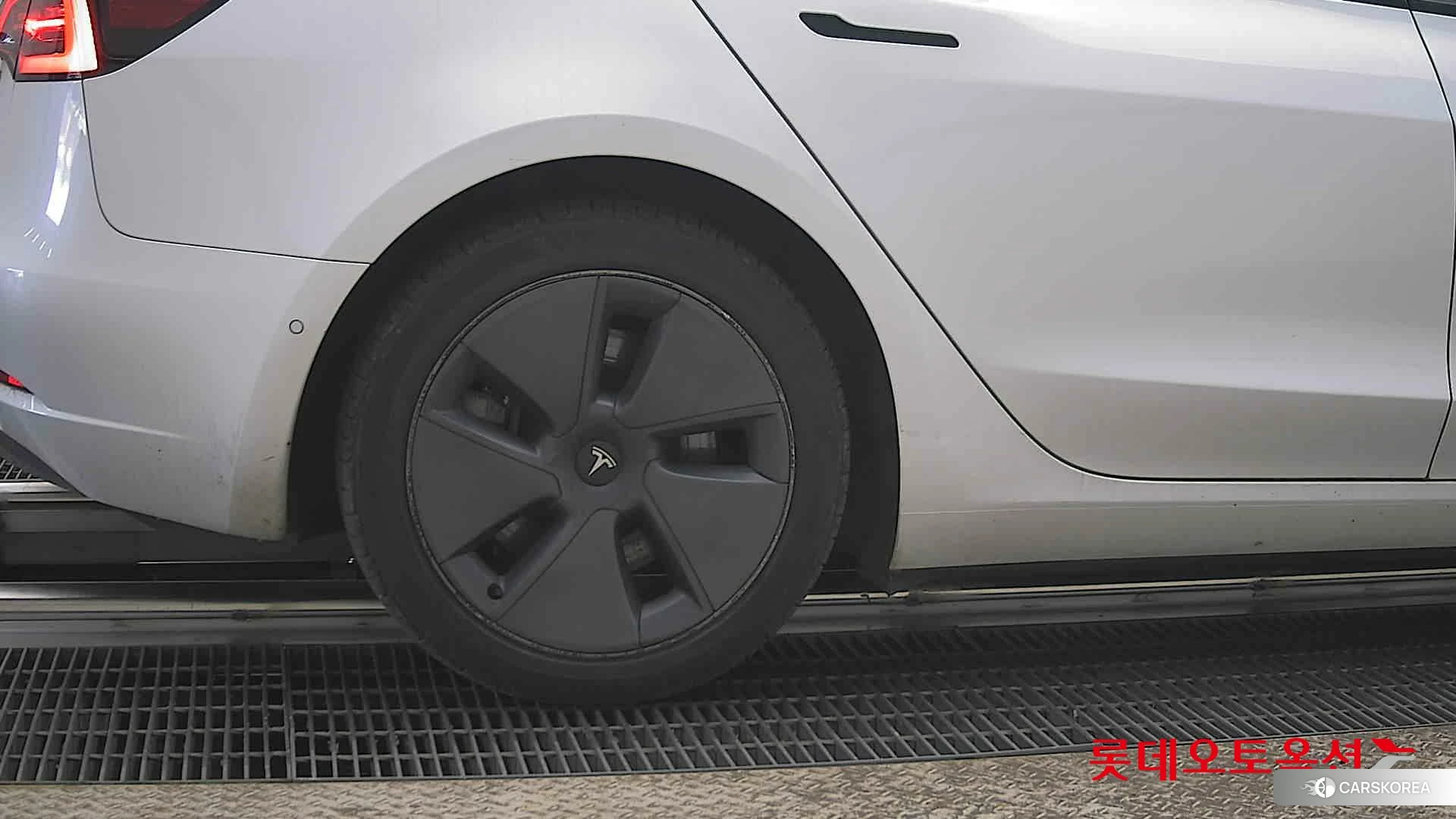 Tesla Model 3 Long Range id 3882116 из Кореи 16