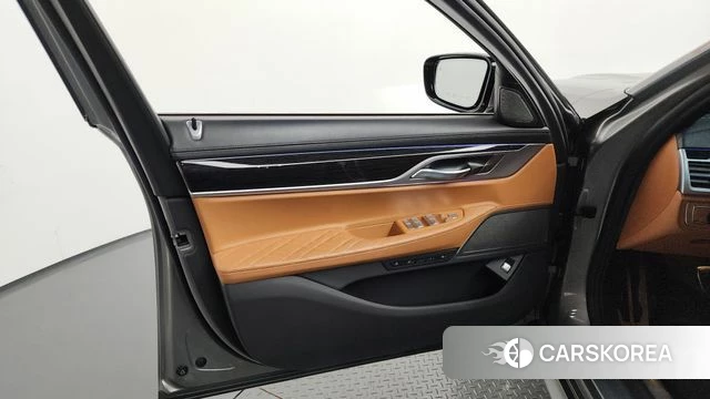 BMW 7 Series (G11) id 4396971 из Кореи 16