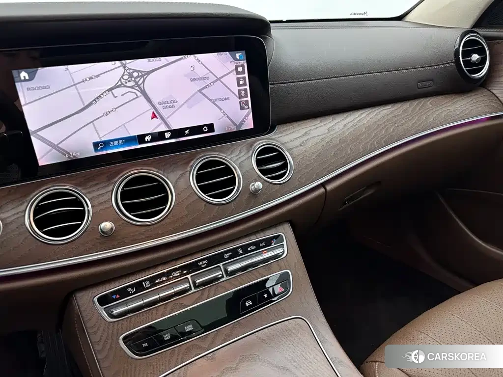 Mercedes-Benz E-Class id 4686005 из Китая 16