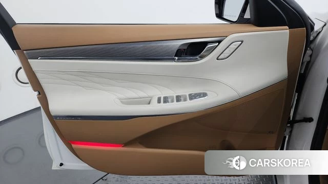 Hyundai The New Grandeur IG Hybrid id 4736721 из Кореи 16