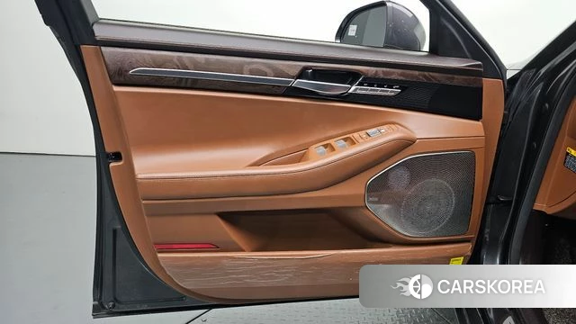 Genesis G90 id 4411056 из Кореи 16