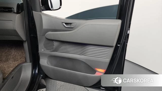 Hyundai Staria id 4308526 из Кореи 16