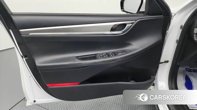 Hyundai The New Grandeur IG id 4293146 из Кореи 16