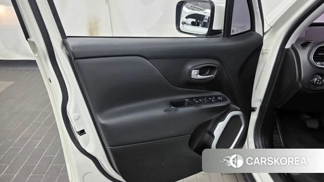 Jeep Renegade id 4525850 из Кореи 16