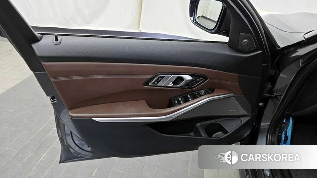 BMW 3 Series (G20) id 4410643 из Кореи 16