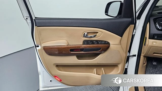 Kia All New Carnival id 4295131 из Кореи 16
