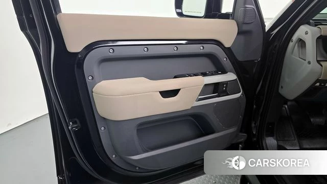 Land Rover Defender (L663) id 4283149 из Кореи 16