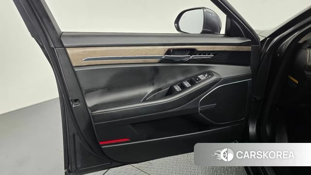 Genesis G90 id 4482944 из Кореи 16