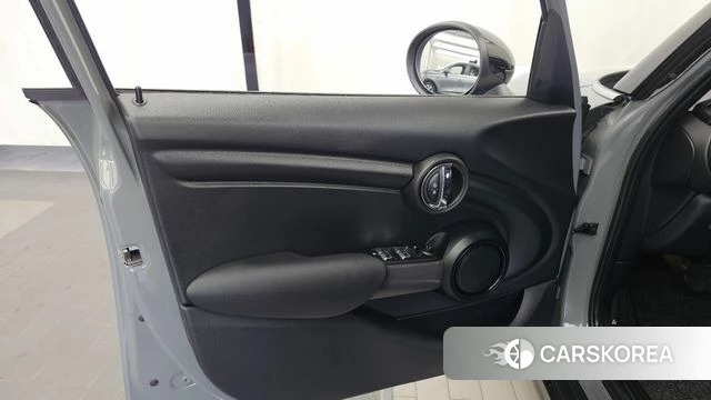 Mini Cooper D id 4520719 из Кореи 16
