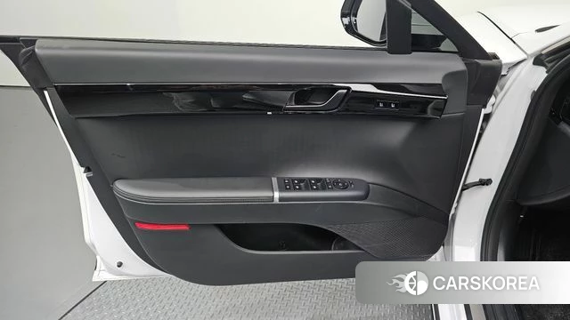 Hyundai Grandeur Hybrid (GN7) id 4655697 из Кореи 16