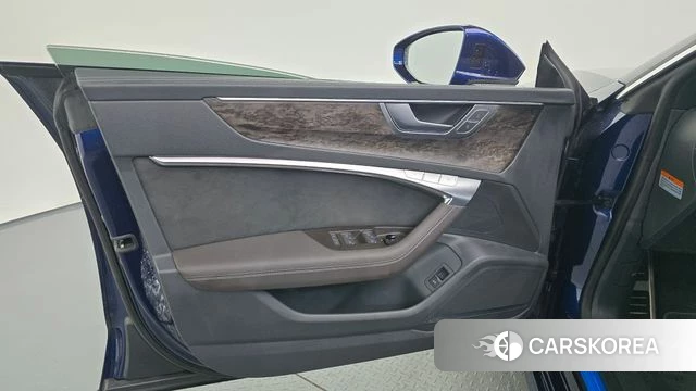Audi A7 (4K) id 4754889 из Кореи 16
