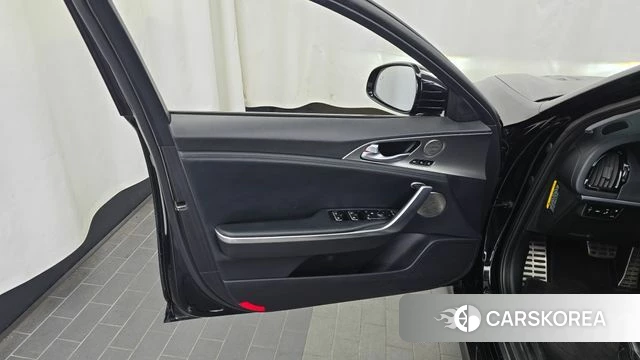 Kia Stinger id 4536800 из Кореи 16
