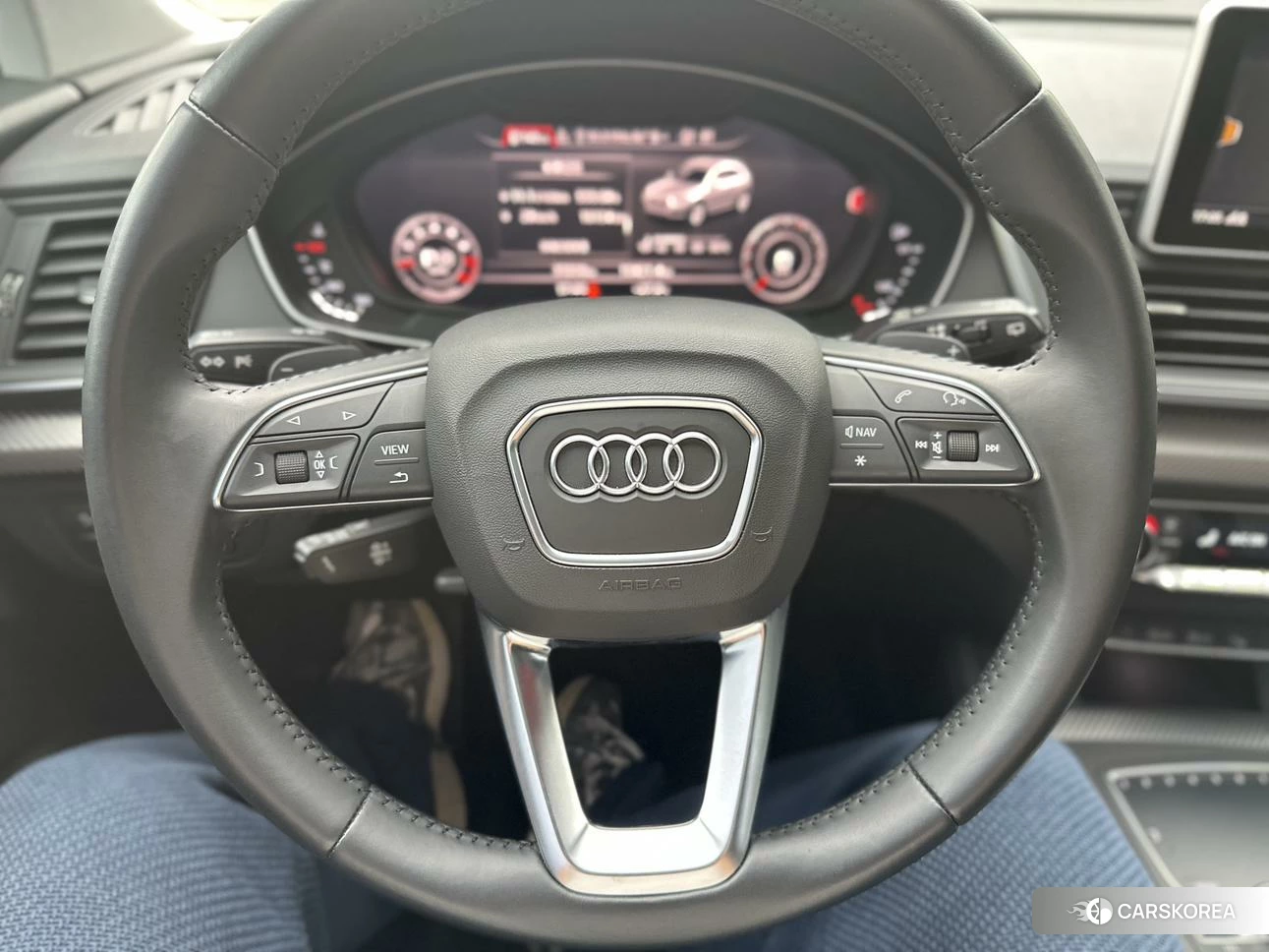 Audi Q5L id 4441311 из Китая 16