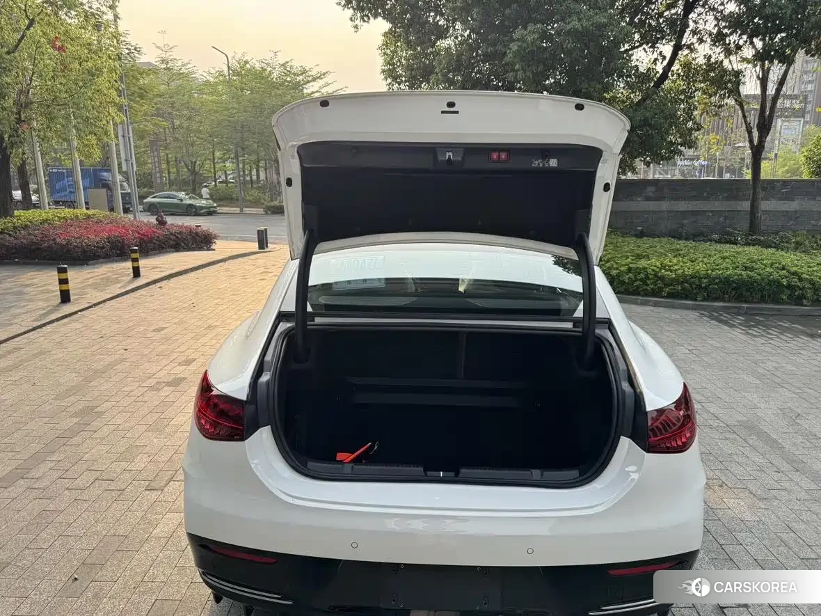 Mercedes-Benz EQE id 4514392 из Китая 16