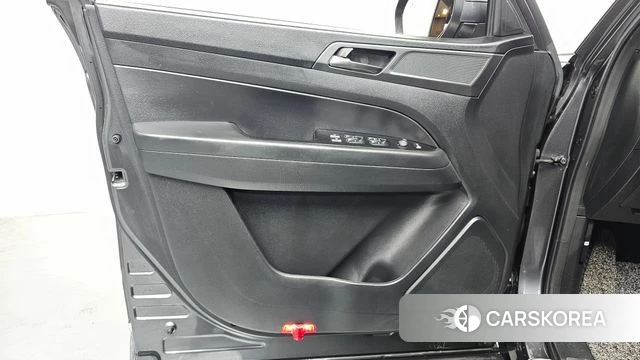 Ssangyong The New Rexton Sports Cannes id 4445386 из Кореи 16