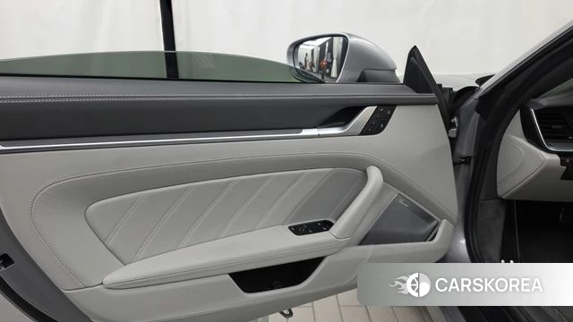 Porsche 911(992) id 4686685 из Кореи 16