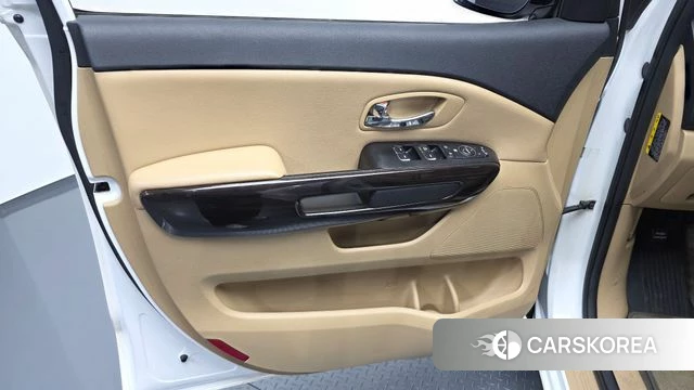 Kia All New Carnival id 4882750 из Кореи 16