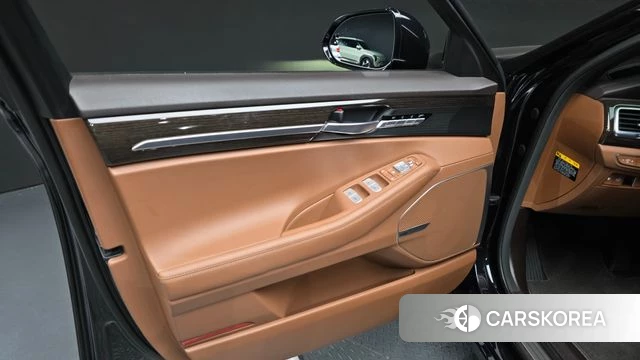 Genesis G90 id 4865018 из Кореи 16