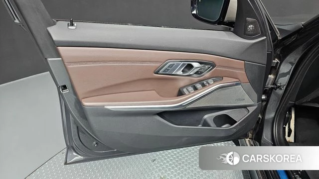 BMW 3 Series (G20) id 4707442 из Кореи 16