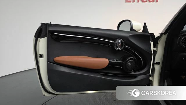 Mini Cooper S Convertible id 4750388 из Кореи 16
