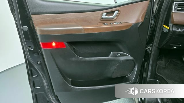 Hyundai The New Grand Starex id 4245751 из Кореи 16