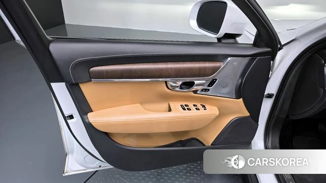 Volvo V90 Cross-Country id 4293685 из Кореи 16