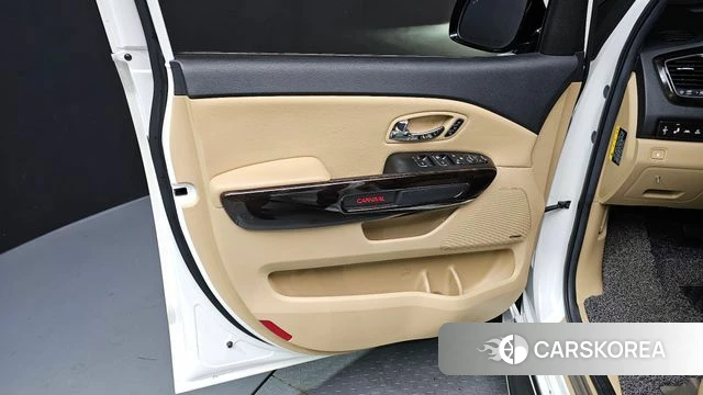 Kia The New Carnival id 4317892 из Кореи 16