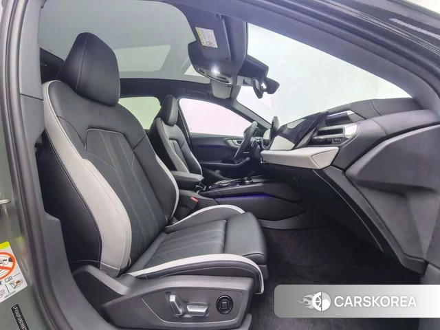Audi A5L id 4263936 из Китая 16