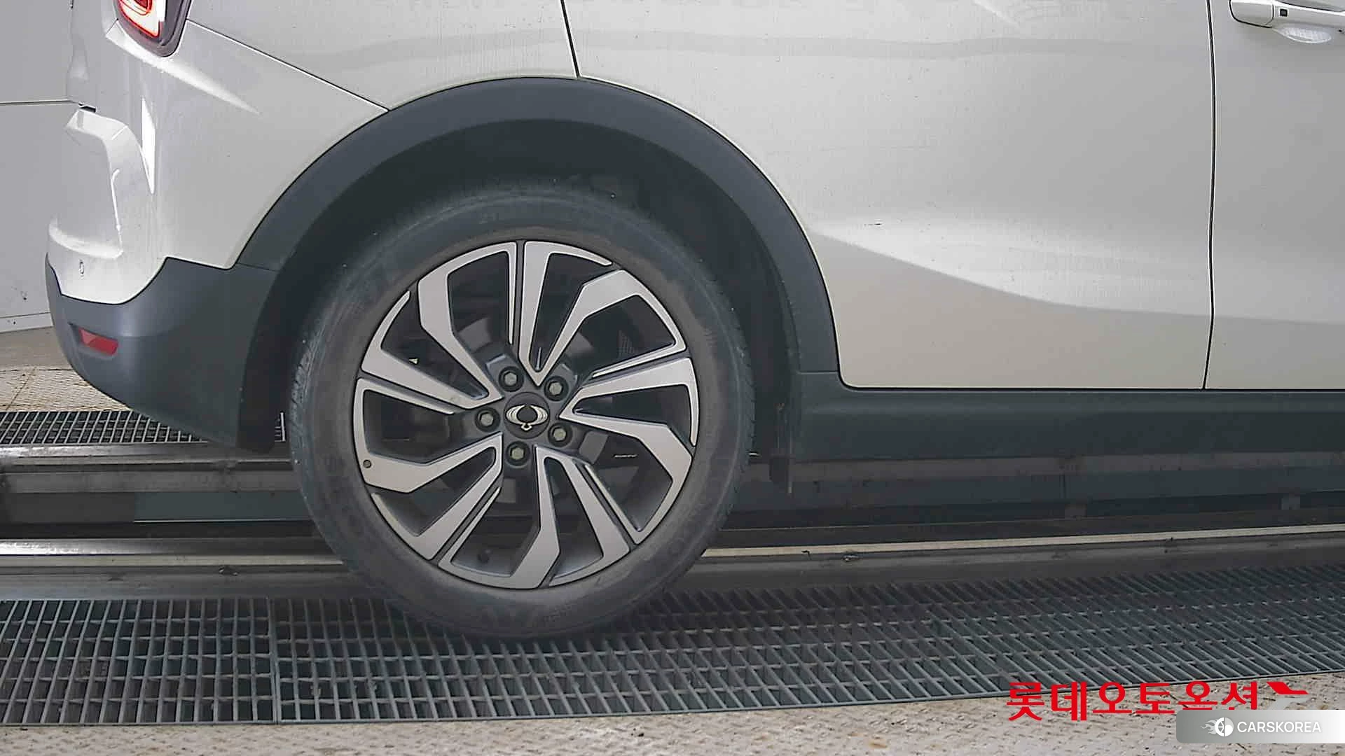 SsangYong Tivoli id 4909353 из Кореи 16