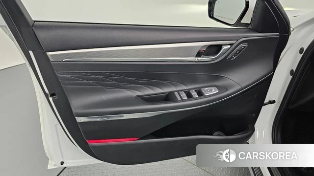 Hyundai The New Grandeur IG Hybrid id 4651707 из Кореи 16