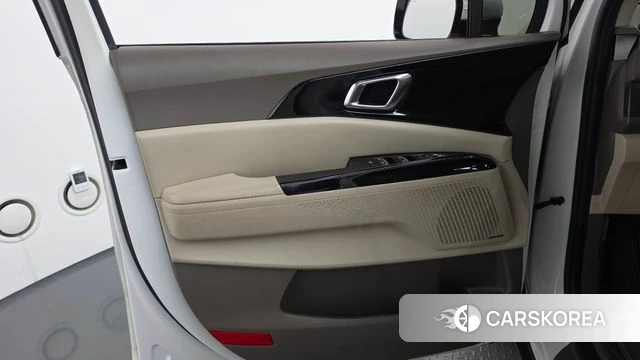 Kia Carnival 4th generation id 4698118 из Кореи 16