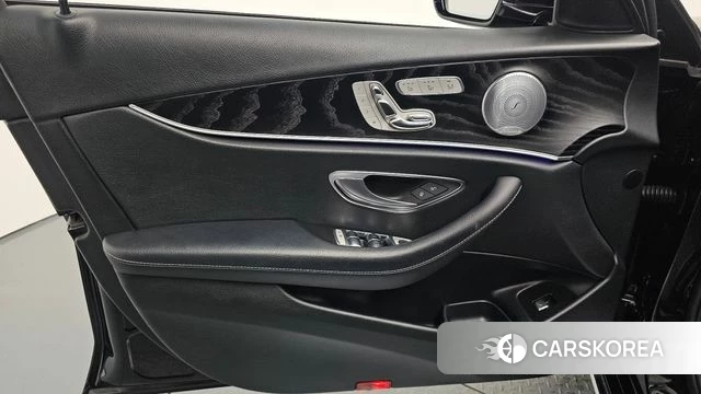 Mercedes-Benz E-Class W213 id 4568537 из Кореи 16