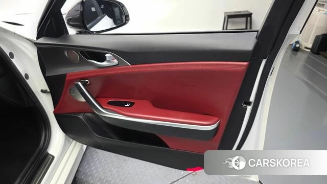 Kia Stinger id 4755002 из Кореи 16