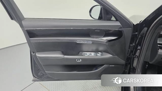 Genesis G90 (RS4) id 4590764 из Кореи 16