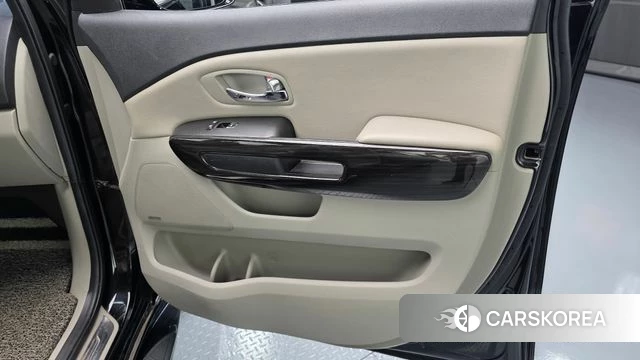 Kia The New Carnival id 4647381 из Кореи 16