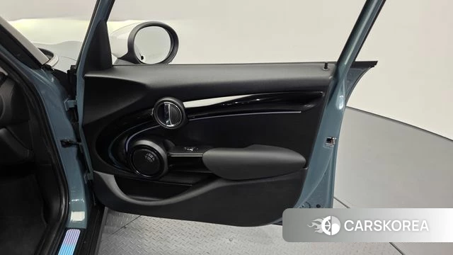 Mini Cooper S id 4292843 из Кореи 16