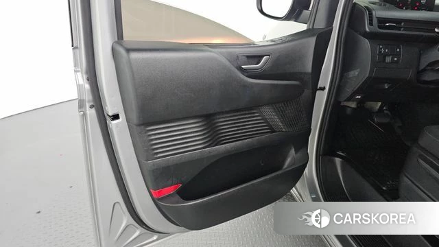 Hyundai Staria id 4507405 из Кореи 16