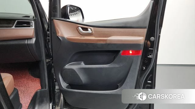 Hyundai The New Grand Starex id 4417309 из Кореи 16