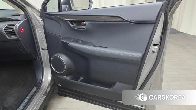 Lexus NX300h id 4764426 из Кореи 16