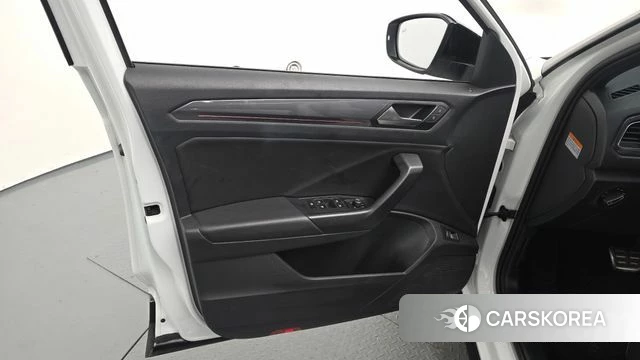 Volkswagen T-Roc id 4769158 из Кореи 16