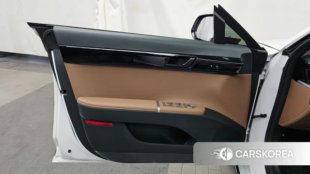 Hyundai Grandeur (GN7) id 4617406 из Кореи 16