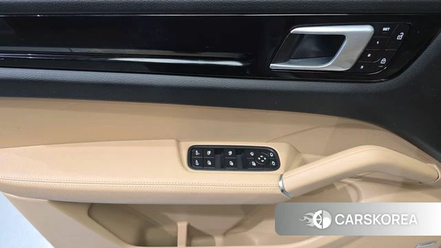 Porsche Cayenne (PO536) id 4631675 из Кореи 16