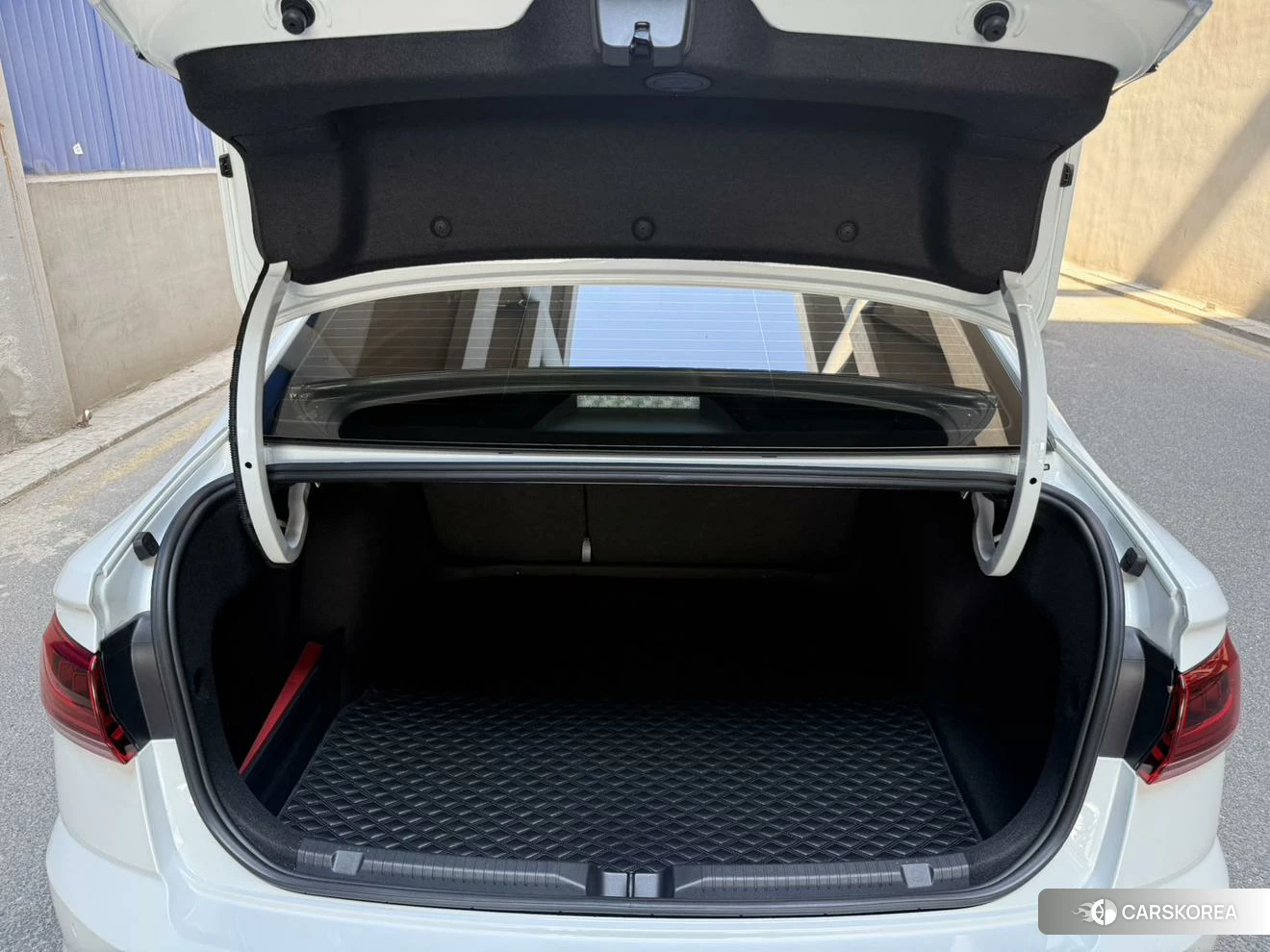 Volkswagen Bora id 4492612 из Китая 16
