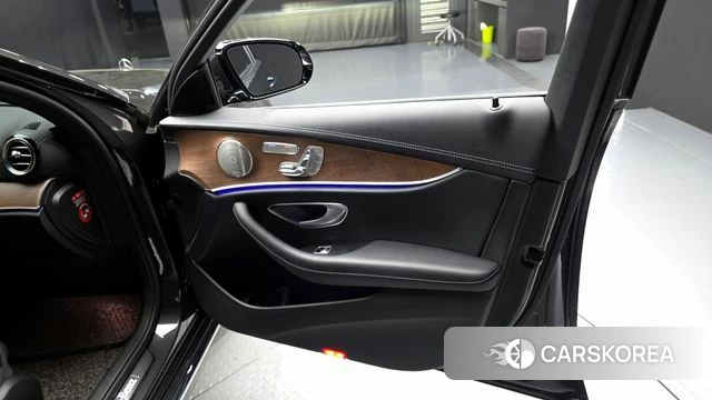 Mercedes-Benz E-Class W213 id 4330703 из Кореи 16