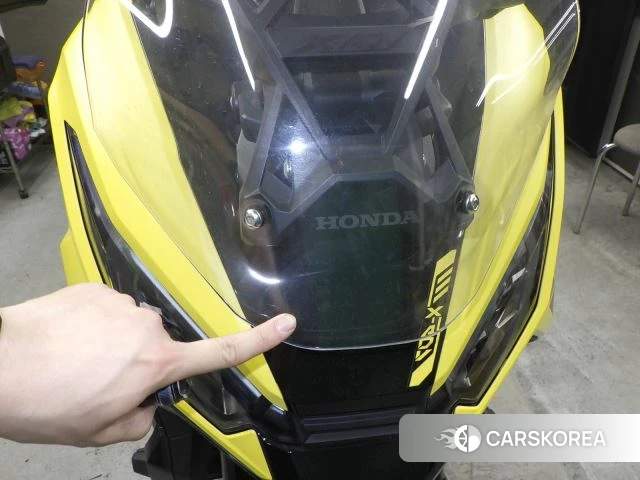 Honda X-ADV 750 id 3950112 из Японии 16