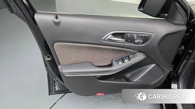 Mercedes-Benz A-Class W176 id 4755431 из Кореи 16