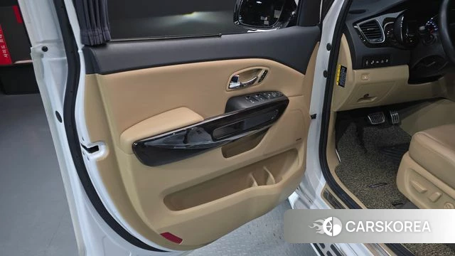 Kia The New Carnival id 4411007 из Кореи 16