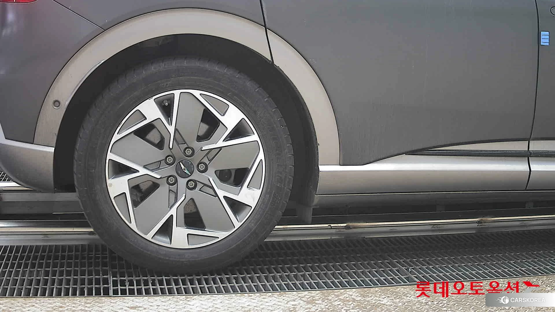 Hyundai GV60 id 3875821 из Кореи 16