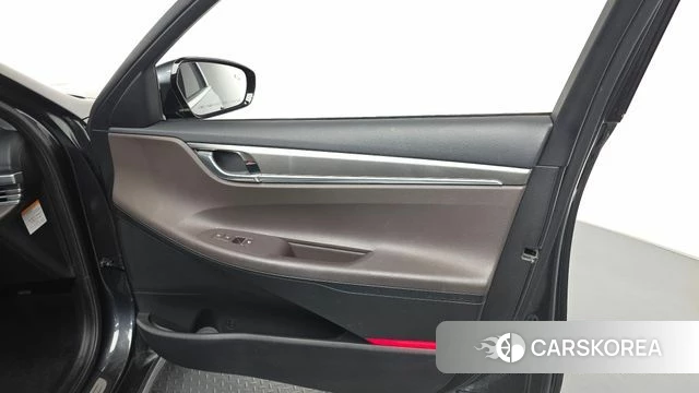 Hyundai The New Grandeur IG Hybrid id 4642334 из Кореи 16