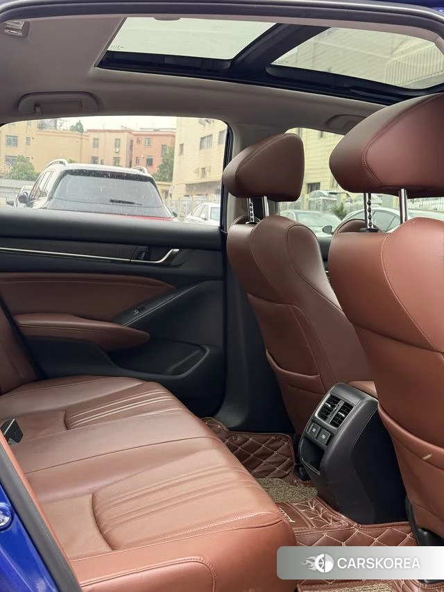 Honda Accord id 4221371 из Китая 16